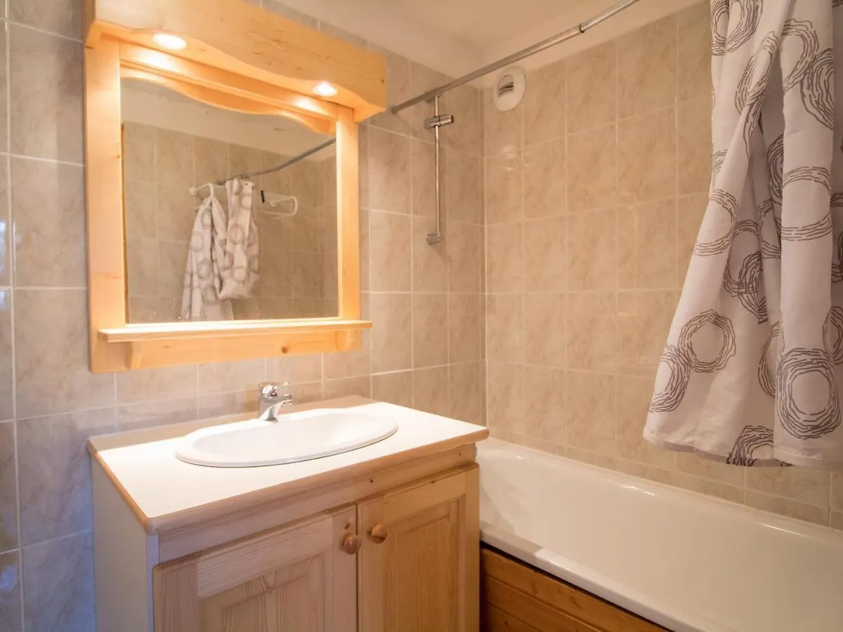 Appartement Calme Avec Navettes Gratuites, Terrasse Et Proche Piscine - Fr-1-508-95 Aussois Apartment
